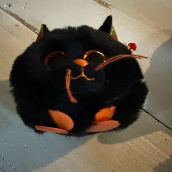 Ty Black Cat Plush with Sparkling Orange Eyes - Picture 2 of 3